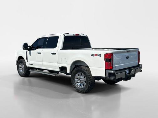 White Metallic 2024 Ford F-250 Lariat