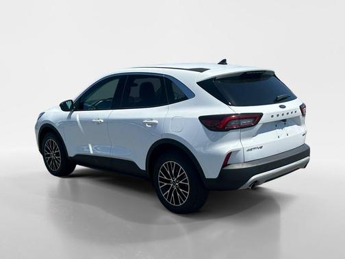 Oxford White 2023 Ford Escape Active