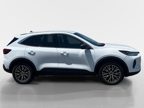 Oxford White 2023 Ford Escape Active