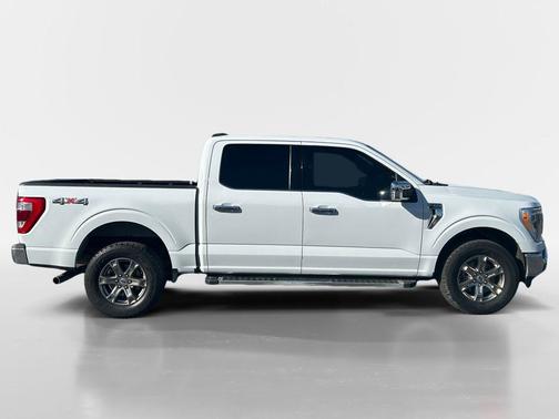 Oxford White 2023 Ford F-150 Lariat