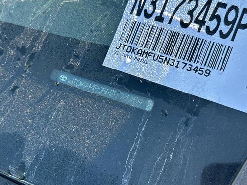 2022 Toyota Prius LE