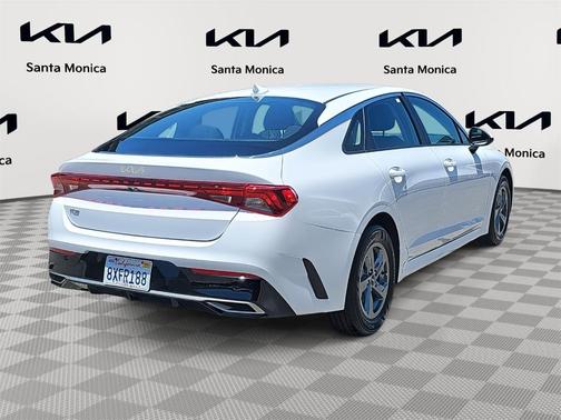 2022 Kia K5 LXS