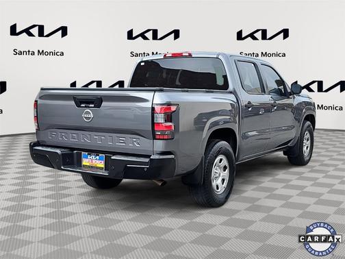 2022 Nissan Frontier S