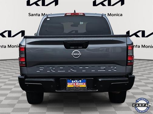 2022 Nissan Frontier S