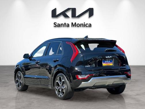 Aurora Black Pearl 2023 Kia Niro SX Touring