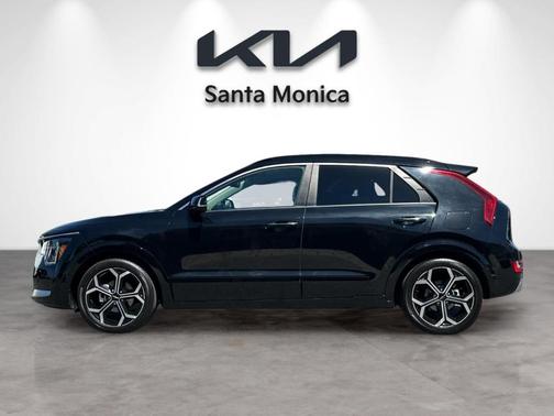 Aurora Black Pearl 2023 Kia Niro SX Touring