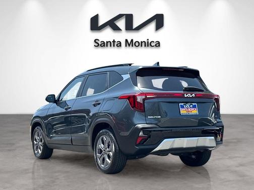 Gravity Gray 2024 Kia Seltos S
