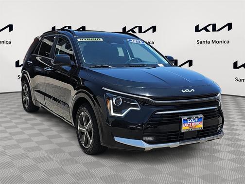 2023 Kia Niro SX