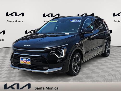 2023 Kia Niro SX