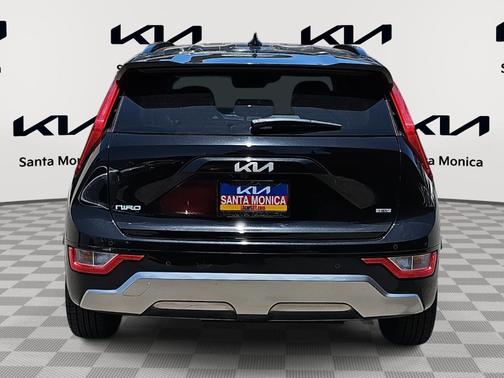 2023 Kia Niro SX