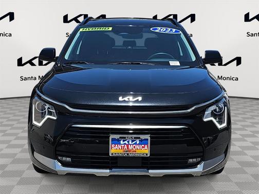 2023 Kia Niro SX