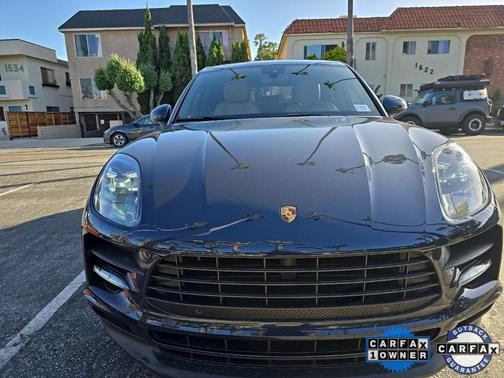2021 Porsche Macan Base