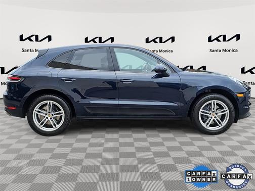 2021 Porsche Macan Base