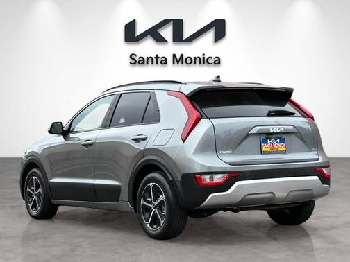 Steel Gray 2024 Kia Niro EX