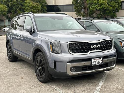 Everlasting Silver 2023 Kia Telluride SX X-Line