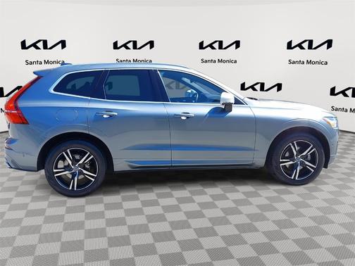 2019 Volvo XC60 T5 R-Design