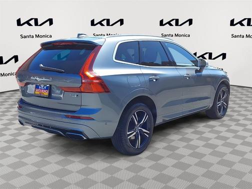 2019 Volvo XC60 T5 R-Design