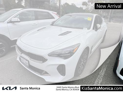 Snow White Pearl 2023 Kia Stinger GT-Line