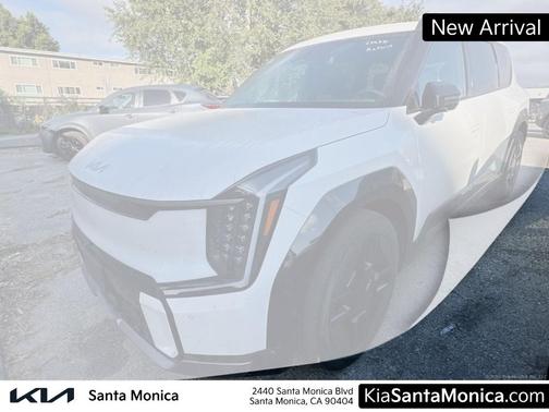 Snow White Pearl 2024 Kia EV9 GT-Line