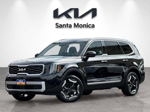 Ebony Black 2025 Kia Telluride S