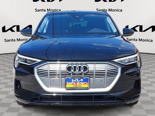 2019 Audi e-tron Premium Plus