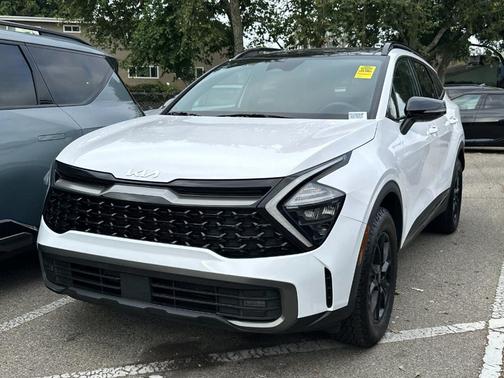 Glacial White Pearl 2023 Kia Sportage X-Pro