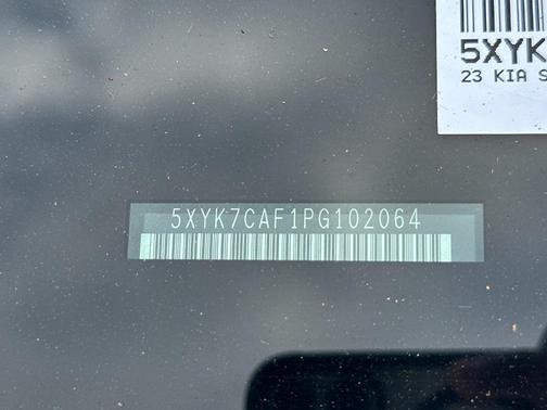 Glacial White Pearl 2023 Kia Sportage X-Pro