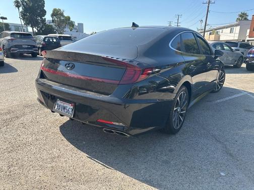 2022 Hyundai SONATA Limited