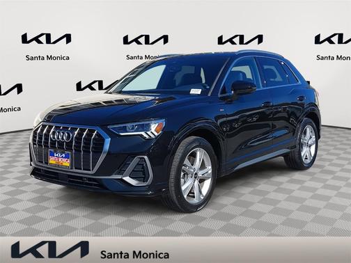 2022 Audi Q3 45 S line Premium