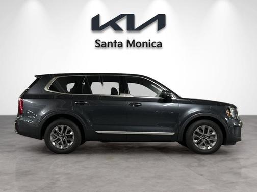 2023 Kia Telluride LX