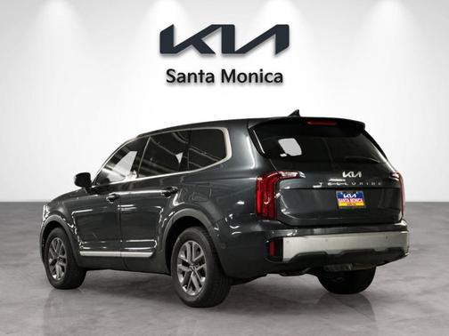 2023 Kia Telluride LX