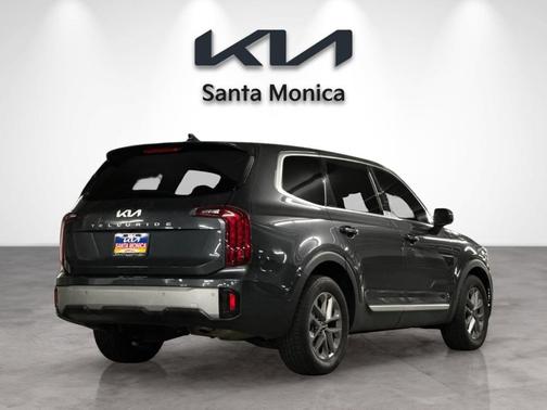 2023 Kia Telluride LX