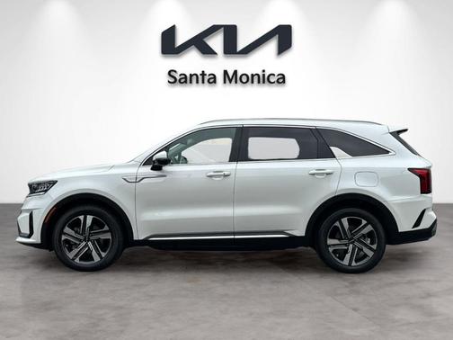 Snow White Pearl 2023 Kia Sorento Hybrid EX