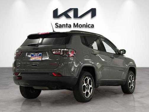 2022 Jeep Compass Trailhawk