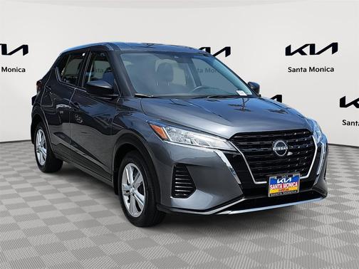2022 Nissan Kicks S