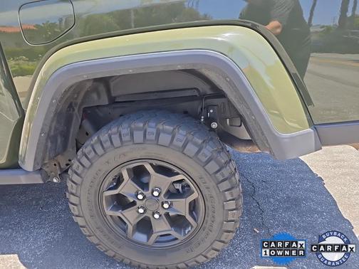 2022 Jeep Gladiator Sport