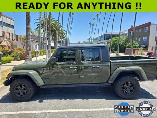 2022 Jeep Gladiator Sport