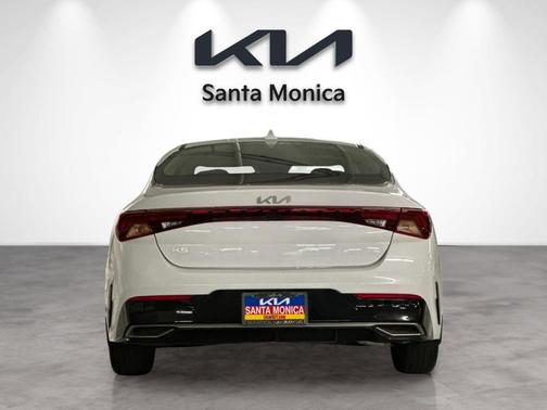 Glacial White Pearl 2023 Kia K5 LXS