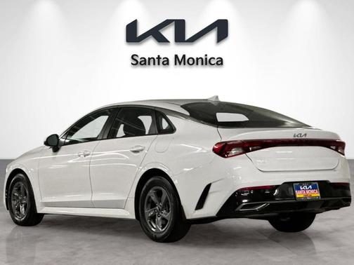 Glacial White Pearl 2023 Kia K5 LXS