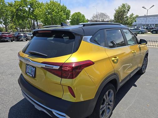 2022 Kia Seltos S