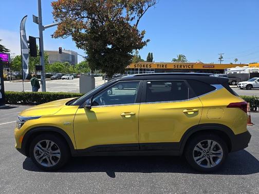 2022 Kia Seltos S