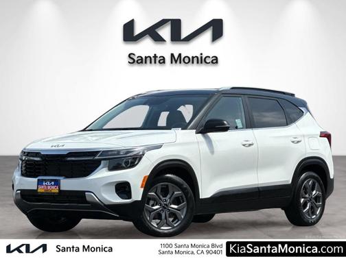 Clear White / Black Roof 2024 Kia Seltos S