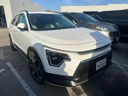 2023 Kia Niro SX Touring