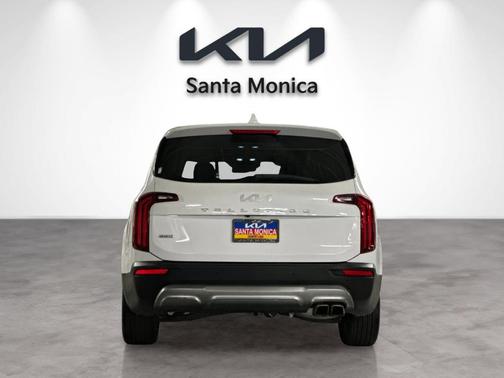 Glacial White Pearl 2022 Kia Telluride EX