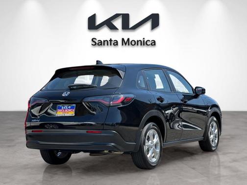 Crystal Black Pearl 2023 Honda HR-V LX