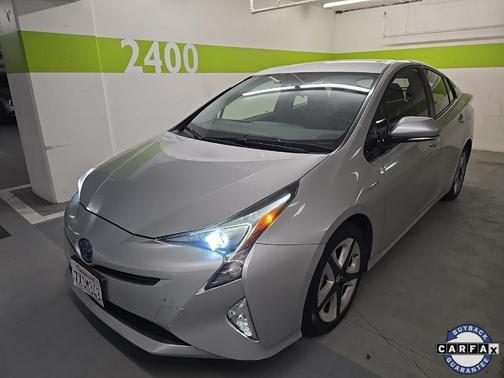 2016 Toyota Prius Three Touring