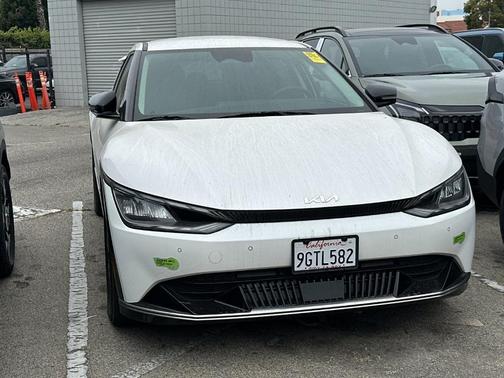 Snow White Pearl 2023 Kia EV6 Wind