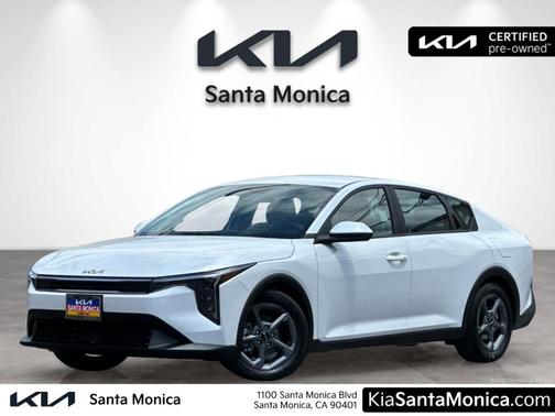 Snow White Pearl 2025 Kia K4