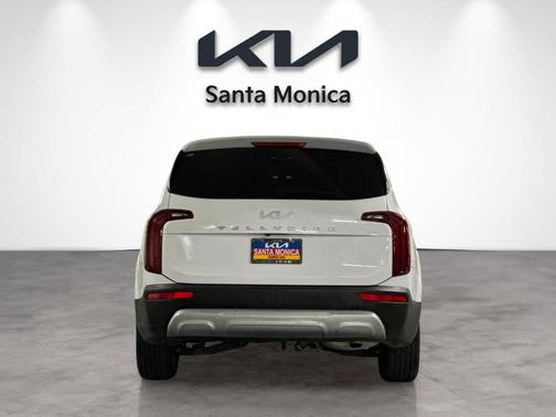 2022 Kia Telluride LX
