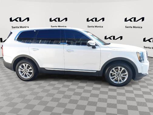 2022 Kia Telluride LX
